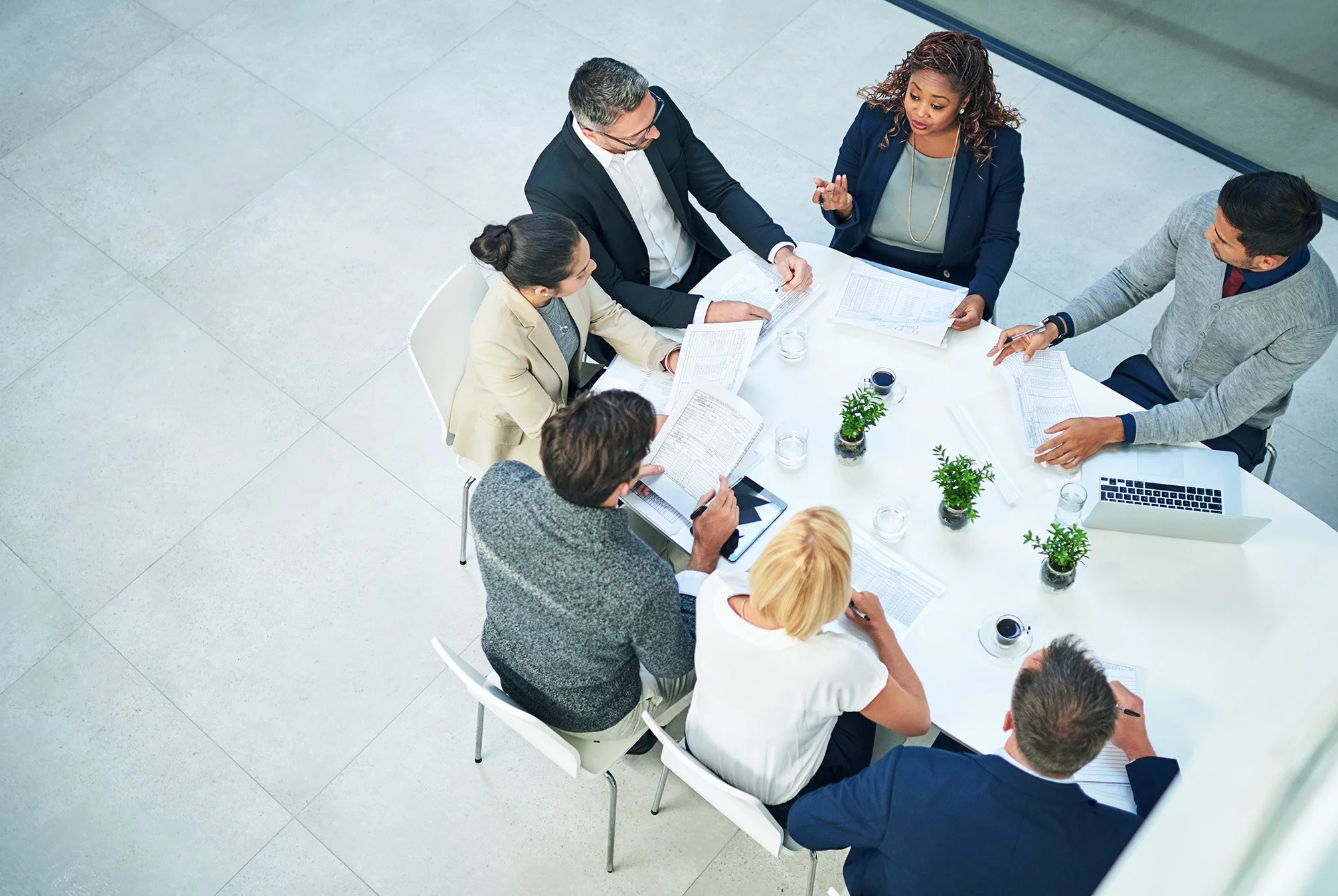 Equipe em reunião corporativa